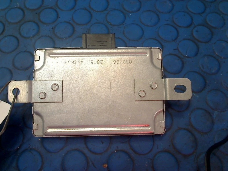 VOLTAGE REGULATOR Mitsubishi ASX SUV 1.6 MIVEC 16V (4A92) 2017 8638A053 — 第 4/4 张图片