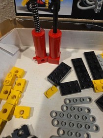 LEGO TECHNIC: Universal Set (8040)