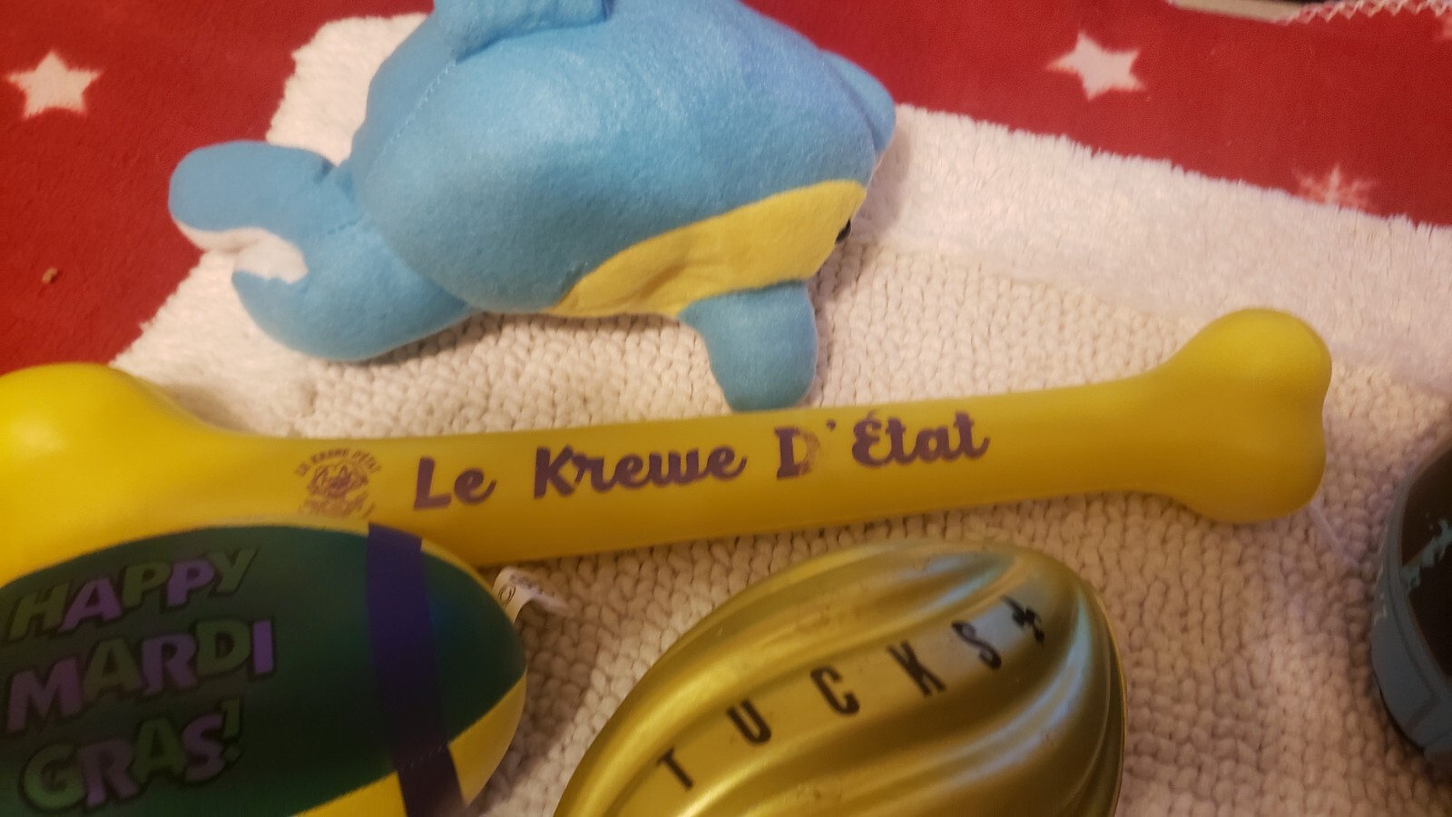 MARDI GRAS PARADE THROWS! LOT OF 18!! IRIS STREETCAR, FOOTBALLS, BEADS, & MORE! eBay