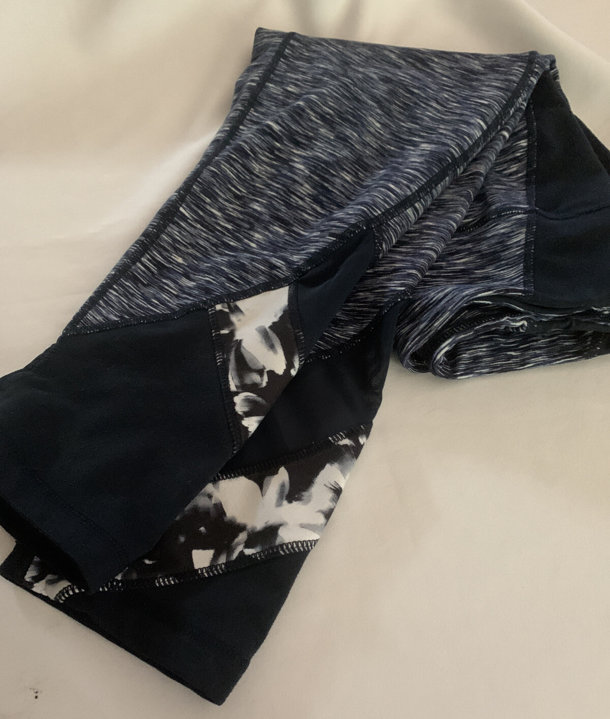 ALTRA Zella Crop Leggings Mesh Up Waist Blue Small