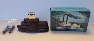 FULL AVON Side Wheeler, Wild Country Aftershave 5 Fluid Ounces In Original Box