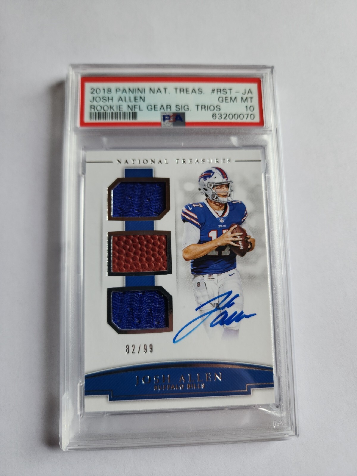 Josh Allen Panini National Treasures Rookie NFL Gear Signature Trios #RSTJA Base