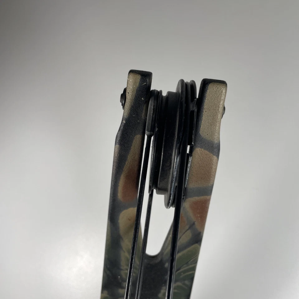 Bear Archery Panther 2 II Compound Bow Right Hand DL 30” DW 55lbs SL 38” - Image 4 of 4