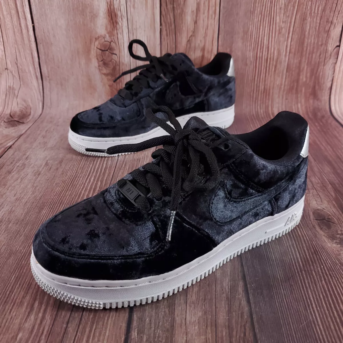 Womens velvet hotsell air force 1