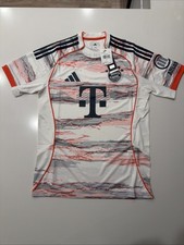 adidas X Pharrell Williams JUVENTUS Human Race Soccer Jersey Size