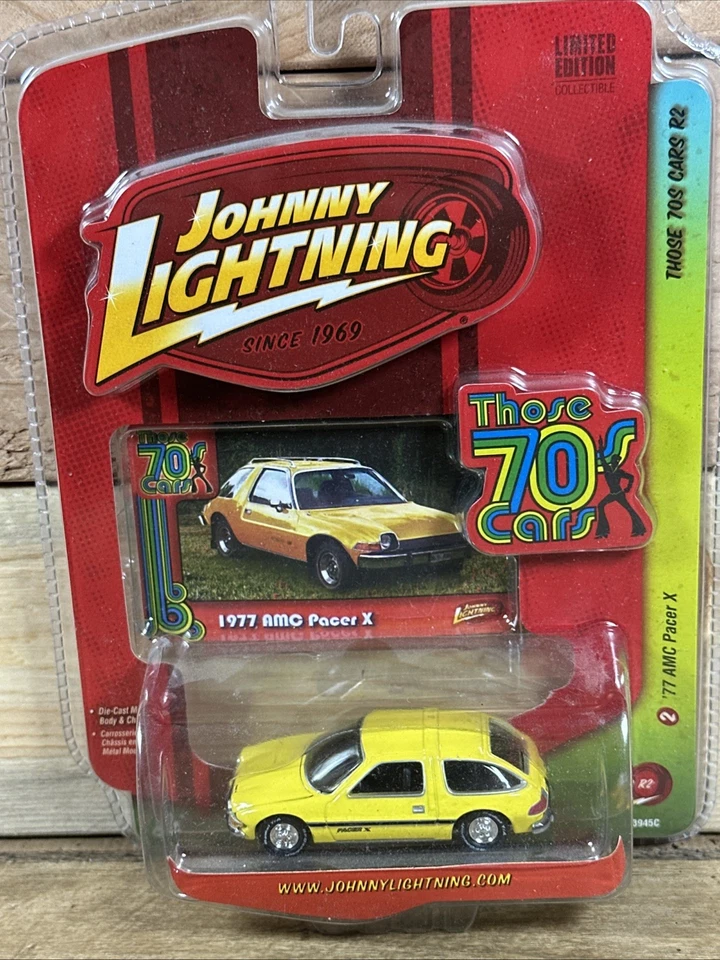 Johnny Lightning Yellow ‘77 AMC Pacer X Those 70s Cars R2 1:64 2008 Diecast - Image 4 of 4