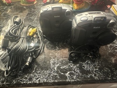 Kodak Dc265 Camera Lot With Accessories 