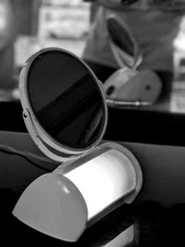 Vintage Lighted Table Top Shaving Vanity Mirror Art Deco Style Streamline 