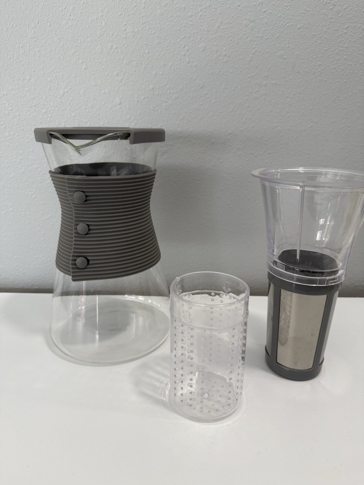 Pampered Chef Cold Brew Coffee Pitcher with Coffee Brewing Piece