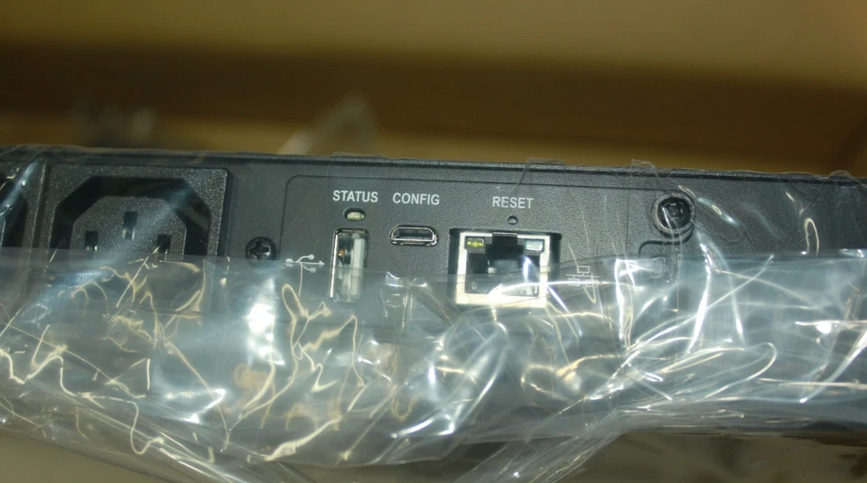 Tripp-Lite PDUMH15HVNET | 2.5kW Single-Phase 208/230V Switched PDU - Image 4 of 4