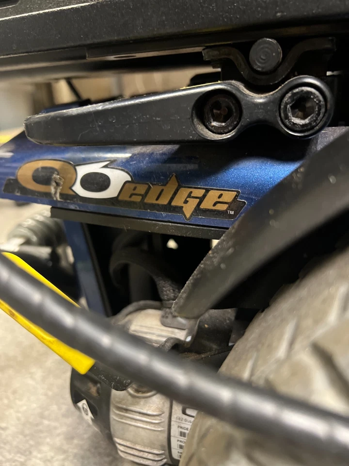 Silla de ruedas eléctrica Quantum Q6 Edge USADA Foto 2 de 4