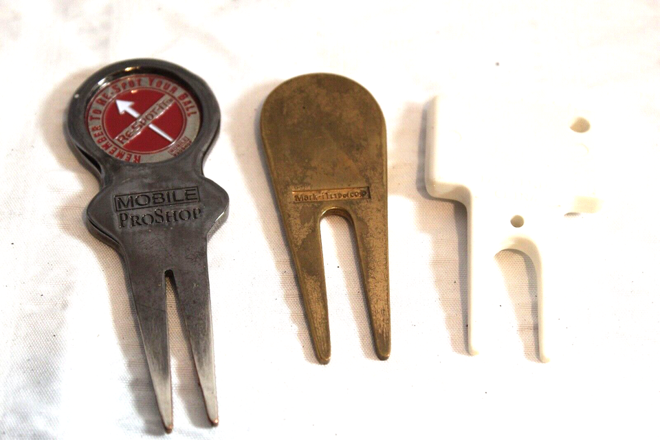 Golf Divot Tools Lot Of Metal & Plastic Divots Jerry Ford Golf