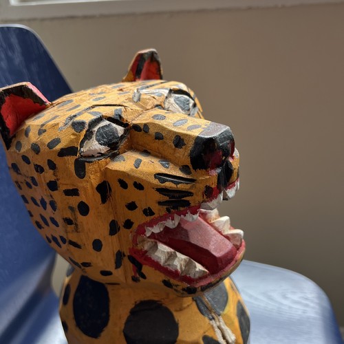 Folk Art Turned Carved Painted Wooden Lion Jaguar Cheetah USA 15"x 6" Unsigned - Picture 10 of 14