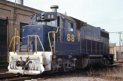 BANGOR & AROOSTOOK RAILROAD GP38 #88 ORIGINAL EKTACHROME SLIDE