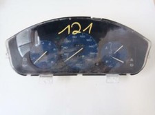 Compteur Mazda 121
