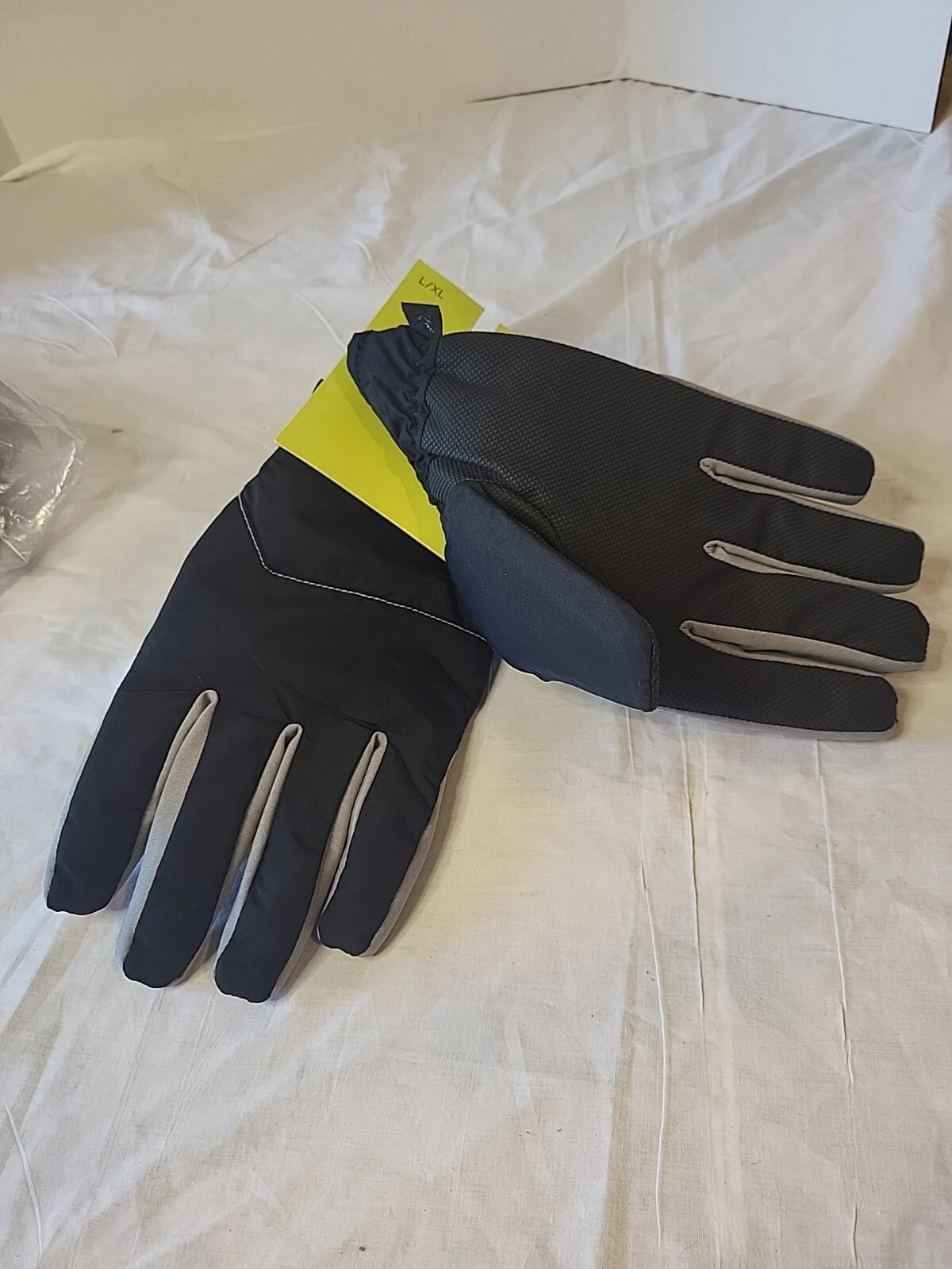 Winter Snow Gloves Mens Size L/XL Two Tone Water Proof Insulated