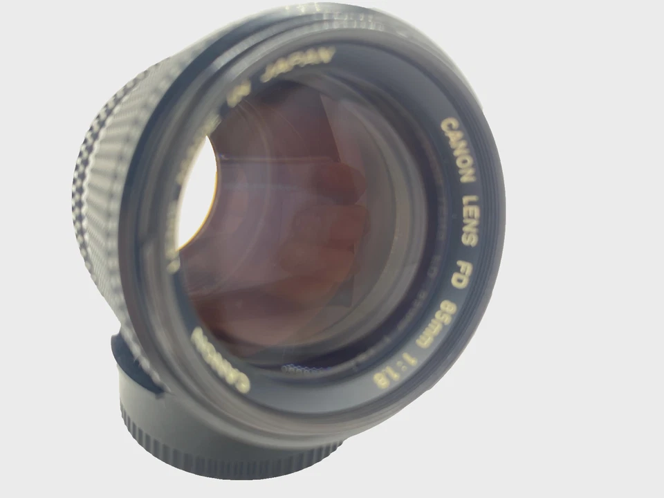 [NEAR MINT] Canon New FD NFD 85mm f/1.8 MF Portrait MF Lens For F-1 A-1 AE-1 etc - Image 2 of 4