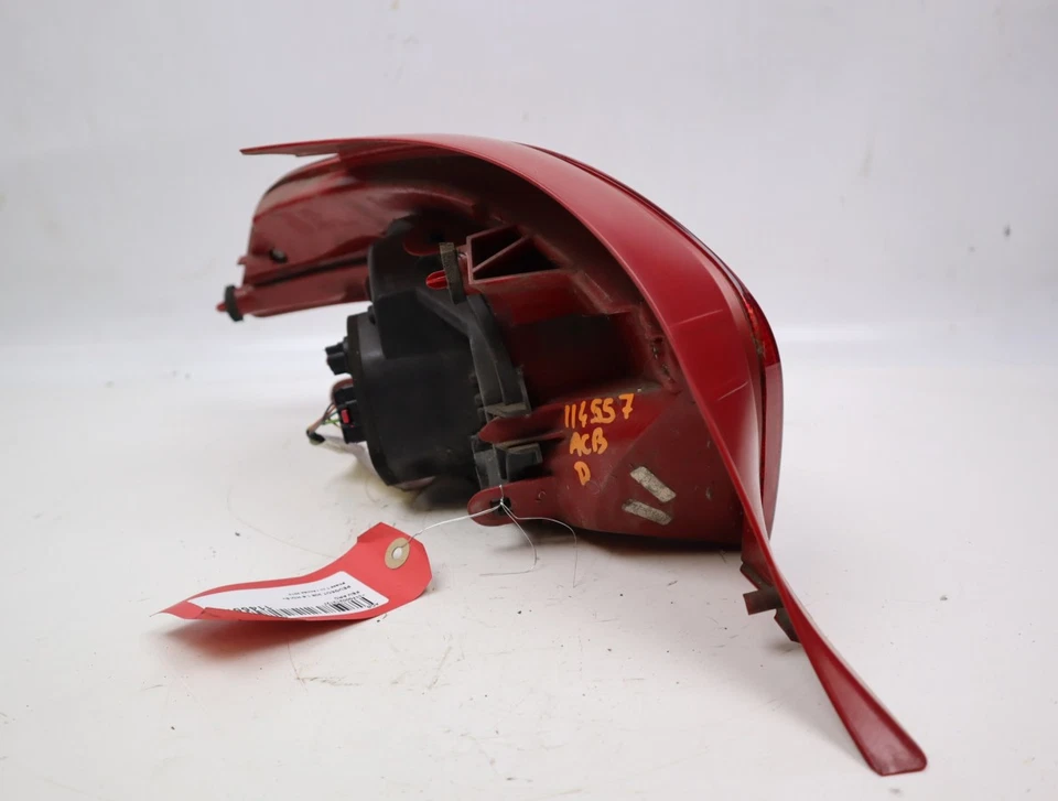 Feu arrière droit occasion PEUGEOT 208 Phase 1 - 1.6 HDI 8v 115ch - - Photo 2/4