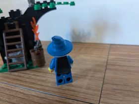 LEGO Castle Dragon Knights: 6020 Magic Shop - 100% Complete w/Minifigure 1993