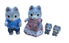 Calico Critters Sylvanian Families Husky Dog Family Figures Lot Of 4