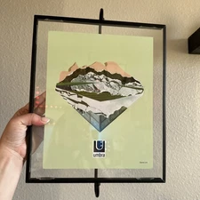 Umbra Phantom Wall Picture Frame, 8 x 10, Floating Frame, Black