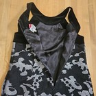 Foto 10 di 16