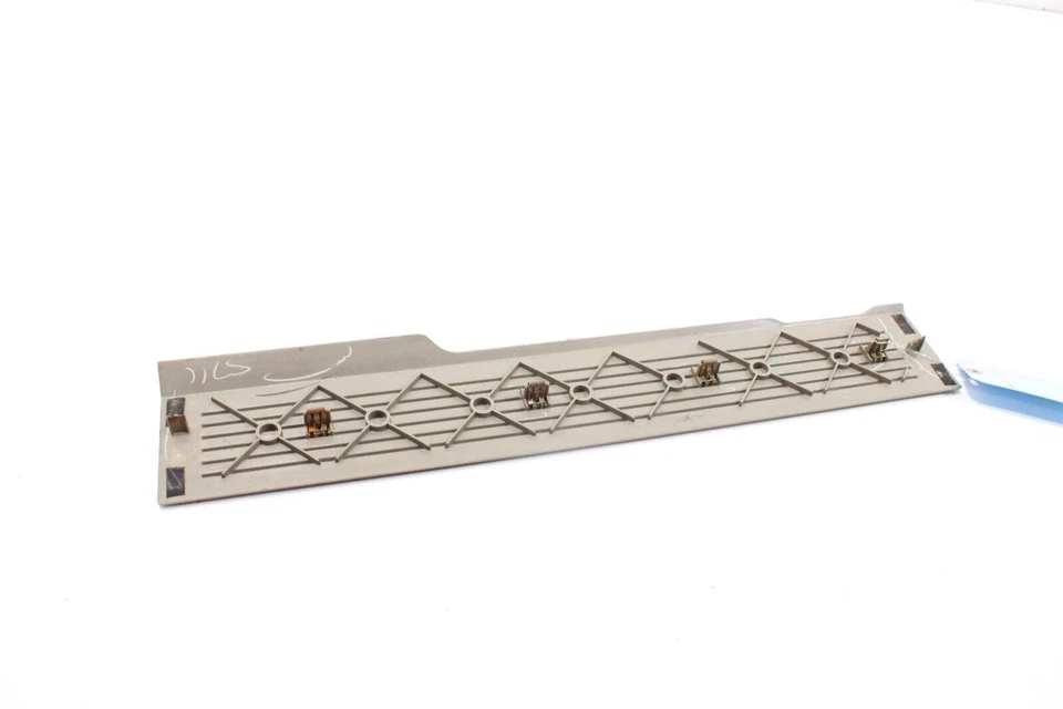 HUMMER H2 2003-2004 umbral de puerta delantera derecha placa de desgaste moldura panel de cubierta OEM Foto 4 de 4