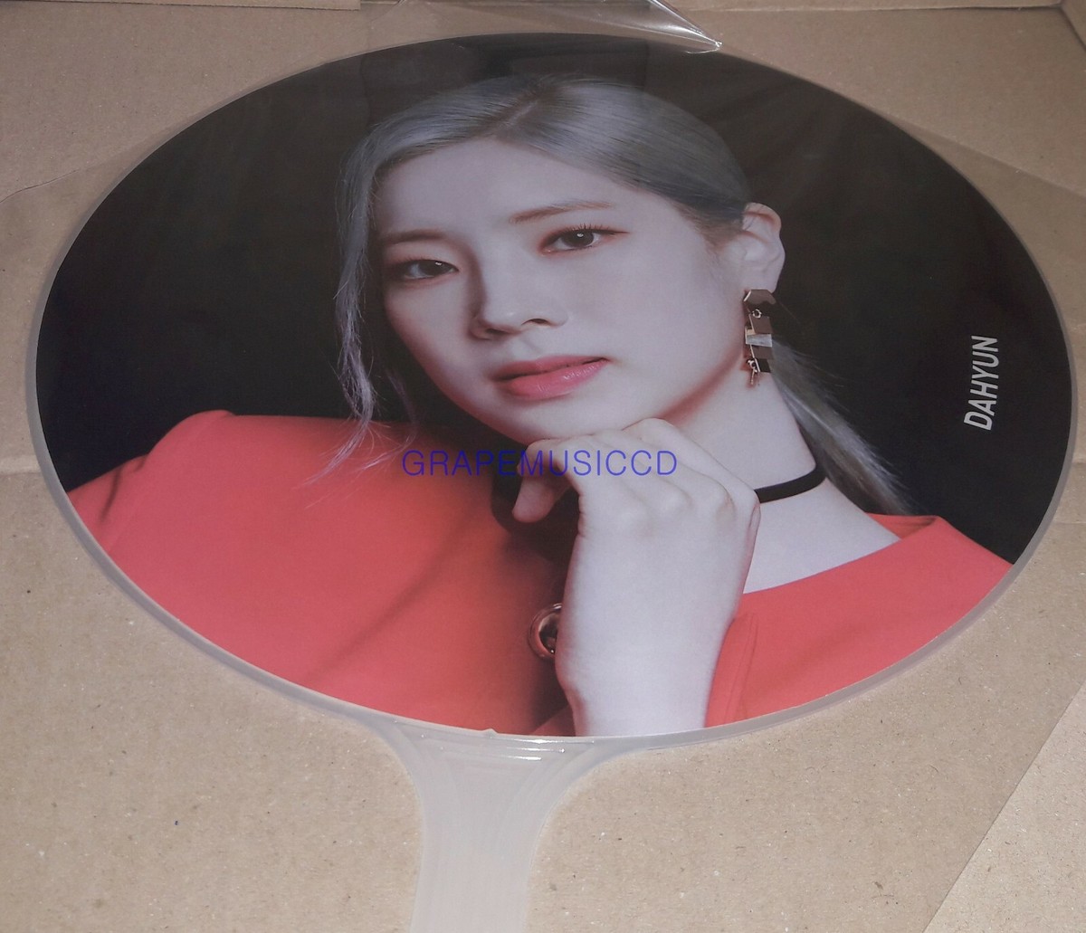 TWICE WORLD TOUR 2019 TWICELIGHTS OFFICIAL GOODS IMAGE PICKET NEW