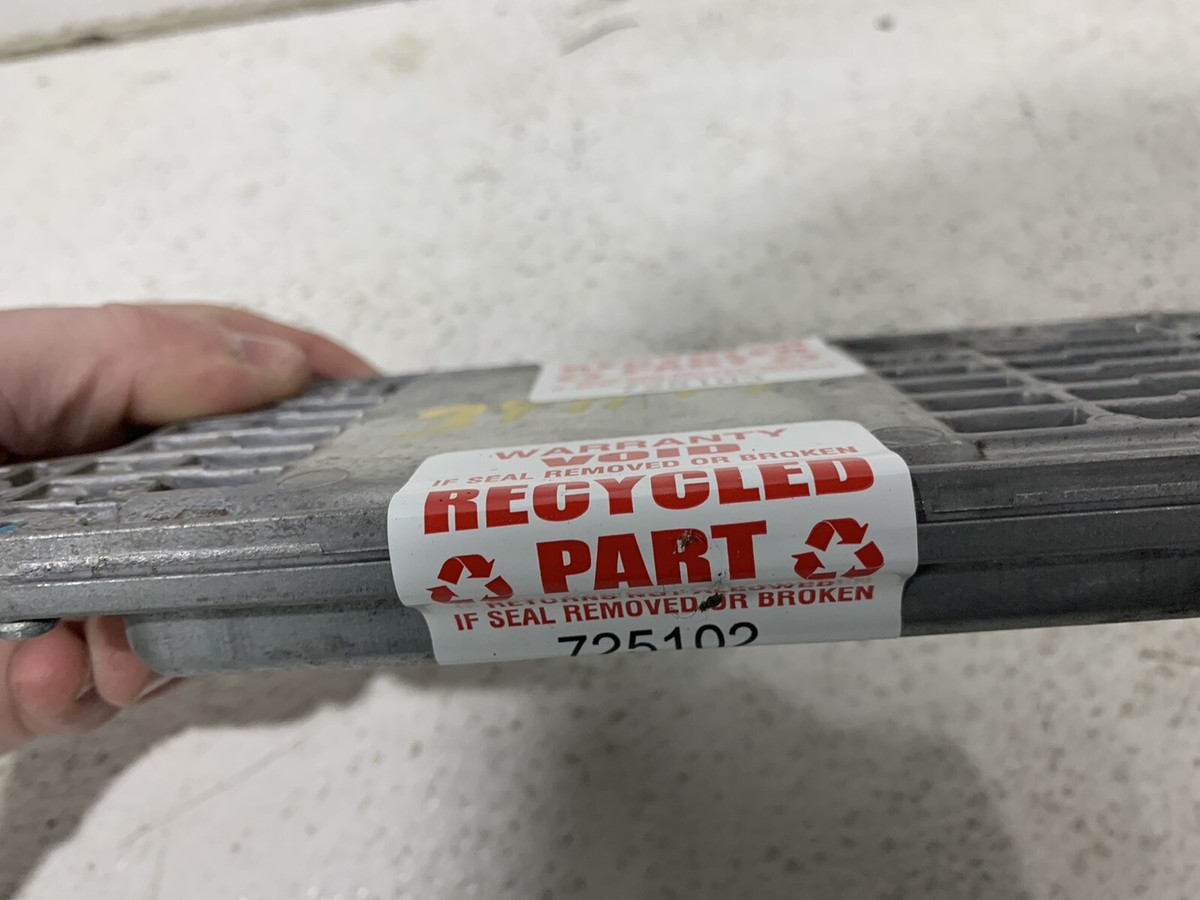 どるさん用 2001-2005 Kawasaki ZRX1200 OEM Engine Top End Cylinder Head