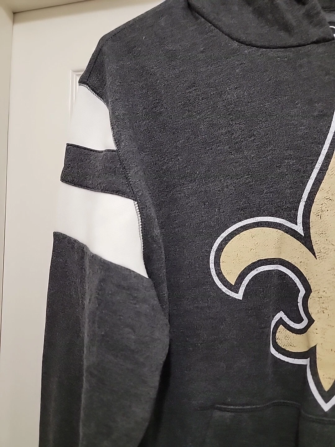 VETEMENTS Felpa con cappuccio New Orleans Saints GRANDE nuova con etichette di 47brand Team Apparel $85 BELLA con tasche