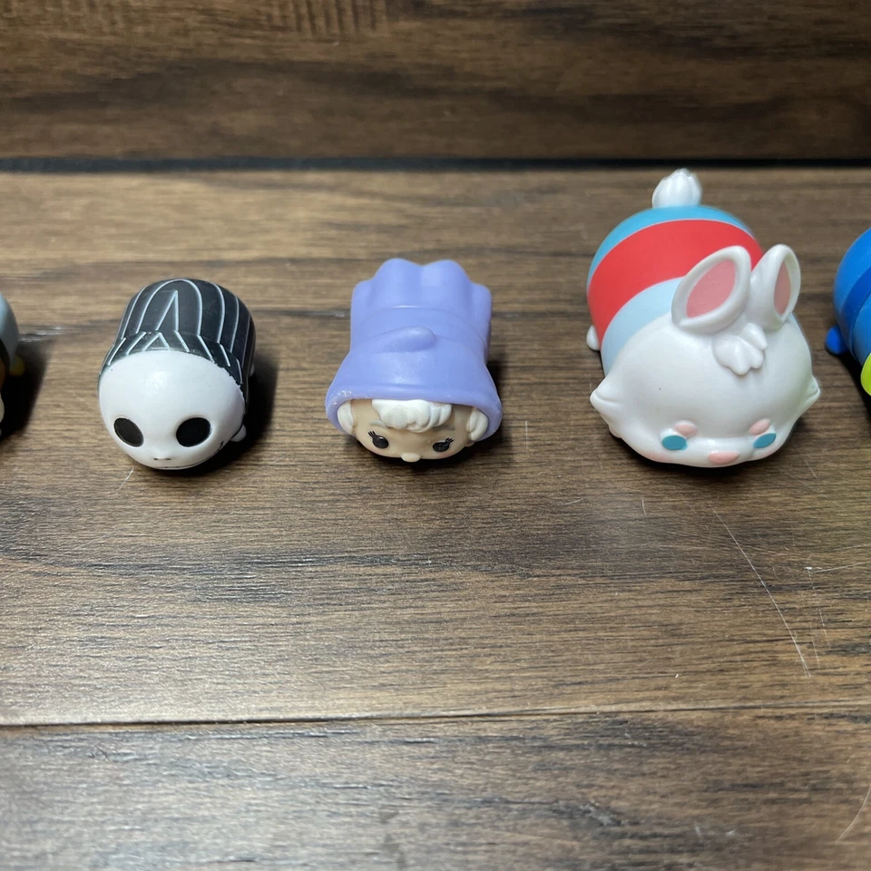 Lote de 7 figuras de vinilo mediano Disney Tsum Tsum, usadas Foto 2 de 4