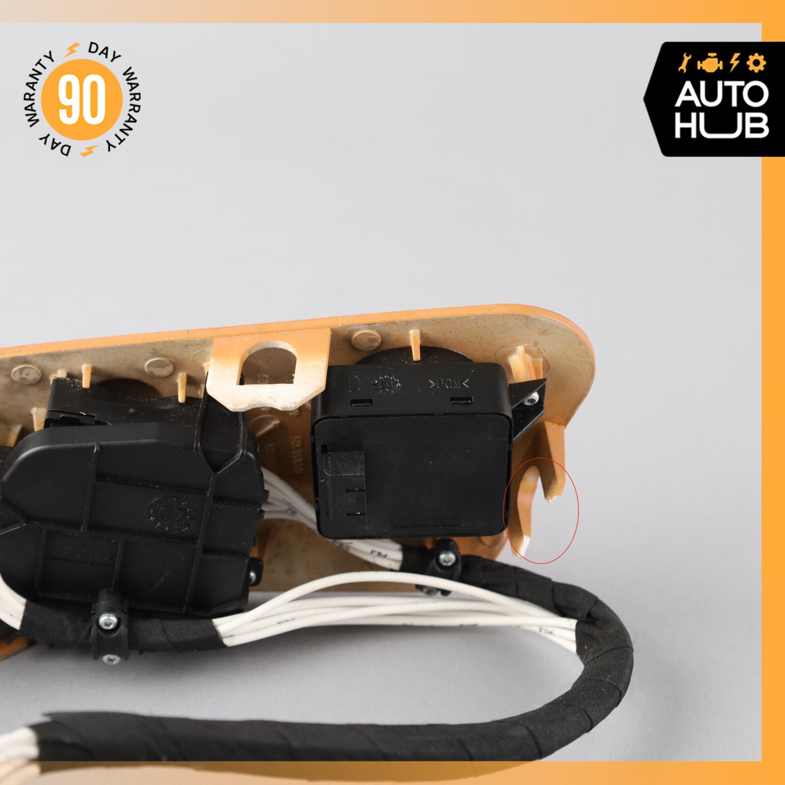 03-13 Maserati Quattroporte M139 Front Right Side Seat Control Switch OEM 72k