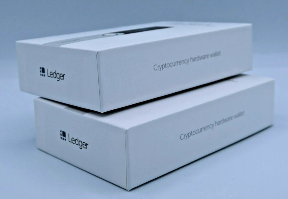 Ledger Nano S DOGECOIN LIMITED EDITION Crypto Hardware Wallet RARE - Image 3 of 4