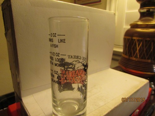 The Great Canadian Vacation - 4" Shooter Schnapsglas - Maße auf Rückseite - Neu - Bild 4 von 5