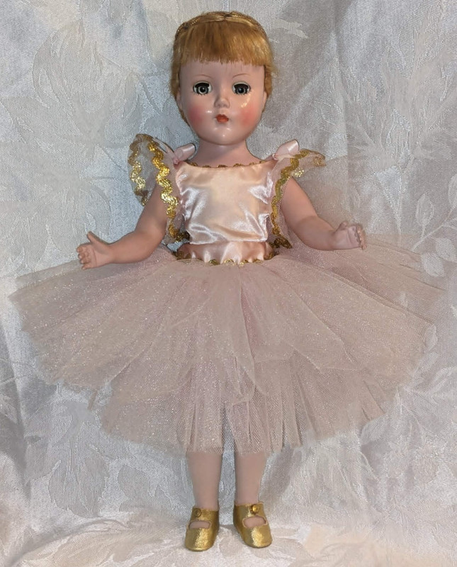 VTG 1950's "ARRANBEE""NANETTE"BALLERINA DOLL.14"H.HARD PLASTIC.ALL ORIG.EXC.COND