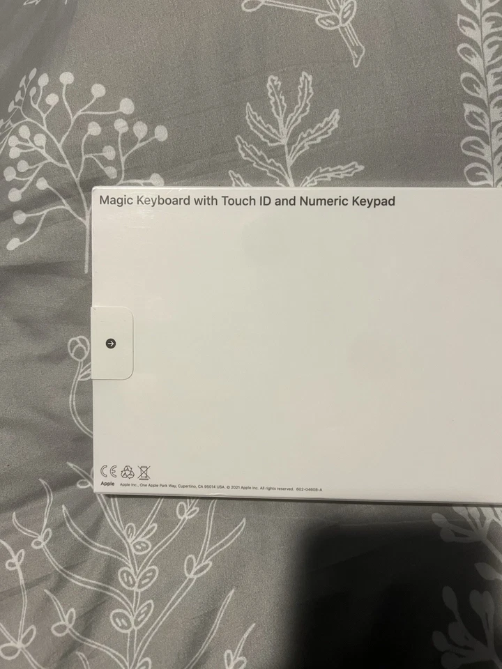 Apple Magic Keyboard with Touch ID and Numeric Keypad USB-C Silicon White A2520 - Image 4 of 4