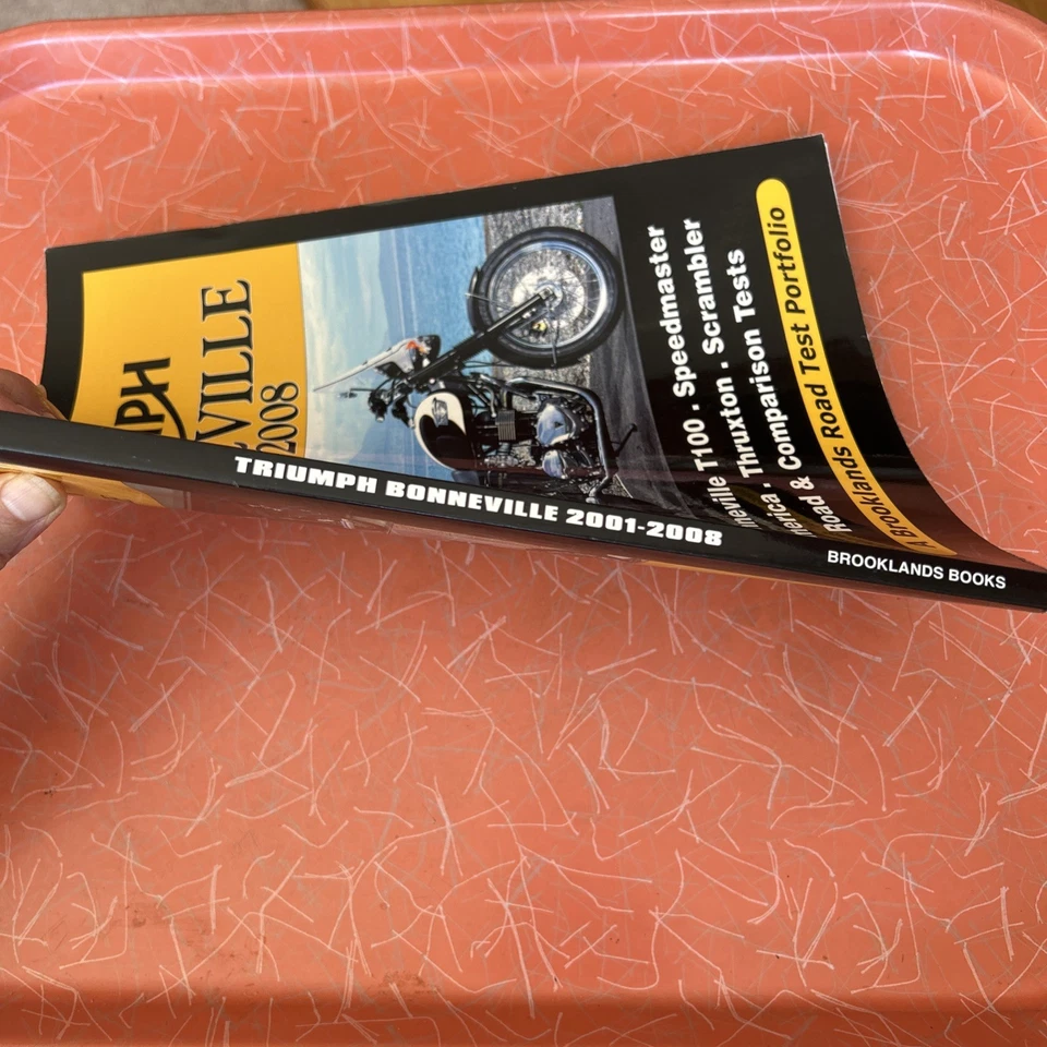 Portfólio de testes de estrada Triumph Bonneville 2001-2008 por RM Clarke - Imagem 3 de 4