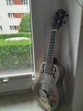 Baton Rouge Resonator Konzert Ukulele mit TA