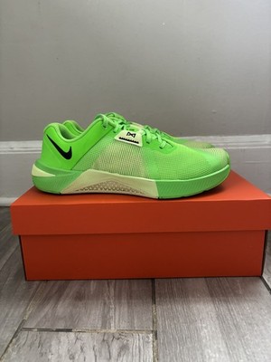 NIKE Metcon 10 HJ1875-301 Green Strike Light Liquid Lime Black Pre-Owned size 9