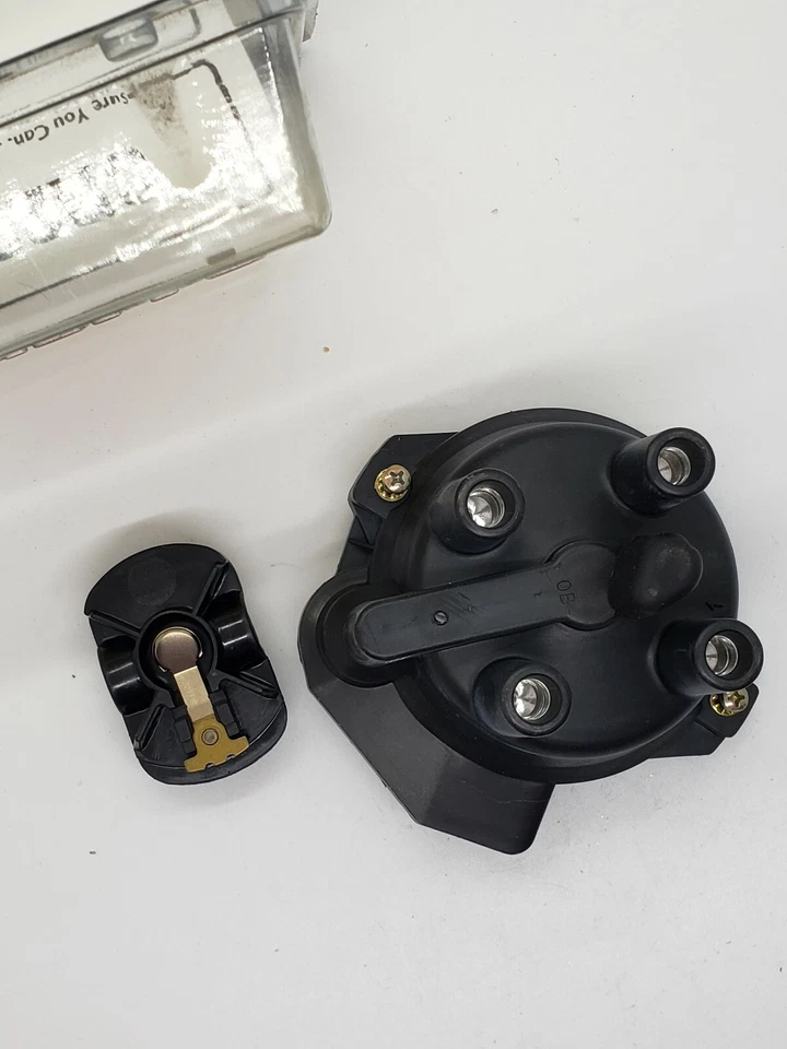Distributor Cap and Rotor Kit Wells CR2210 NOS - Image 2 of 4