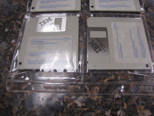 Vintage IBM DisplayWrite 4 Manual and Software Disks 3.5" - JA8 - Picture 4 of 8