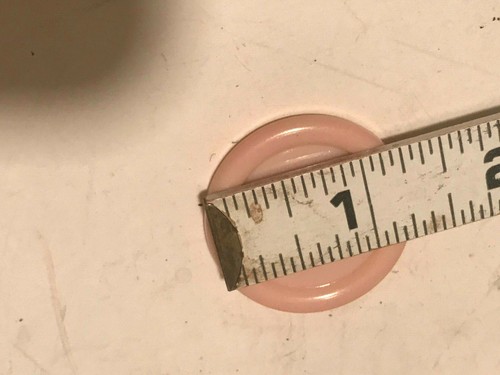 40 Pale Pink plastic Buttons 1/1/4" Two Holes Ideal for sewing scrapbooking NEW - 第 4/4 張圖片