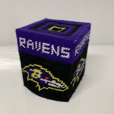 Handmade Needlepoint Plastic Canvas Tissue Box Cover Baltimore