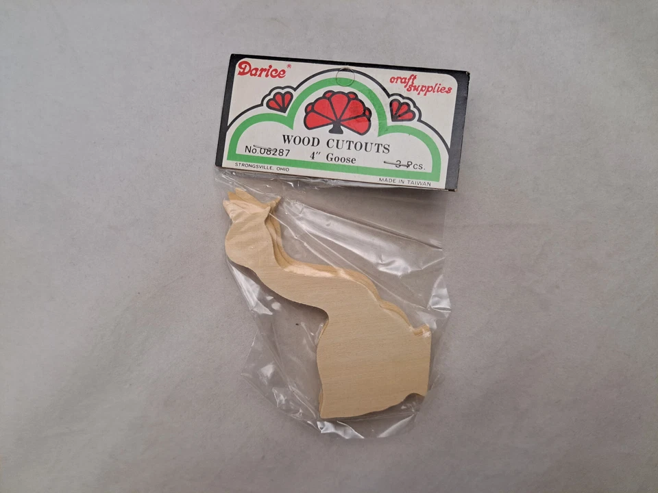 Darice Wood Cutouts - 4" Goose (2 Pack) #08287 - Image 2 of 3