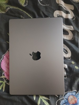 Apple MacBook Pro 14 Zoll (512GB SSD, M2 Pro, 16GB) WIE NEU
