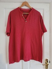 Men's Mantaray T Shirt Size XL, Red/dark Pink Button Neck Detail