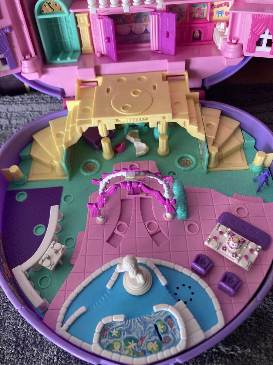 Vintage Polly Pocket 1994-Polly's Wonderful Wedding Party Playset