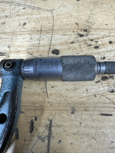 MITUTOYO 2-3" NO. 103-217 W/ RATCHET STOP AND CARBIDE TIPS .0001" - Picture 4 of 4