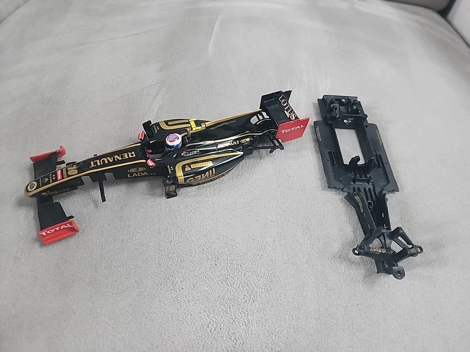 Carrocería y chasis SCX DIGITAL F1 Lotus nuevos Foto 2 de 4