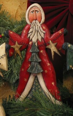 Santa with Wire Garland by Whispering Pines Carving